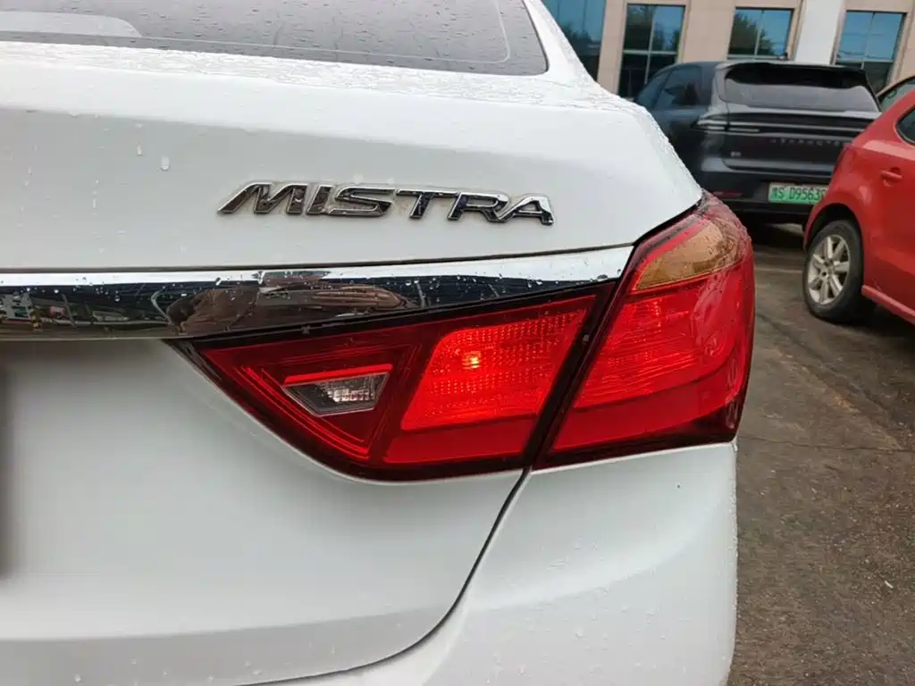 Hyundai Mistra — миниатюра 8
