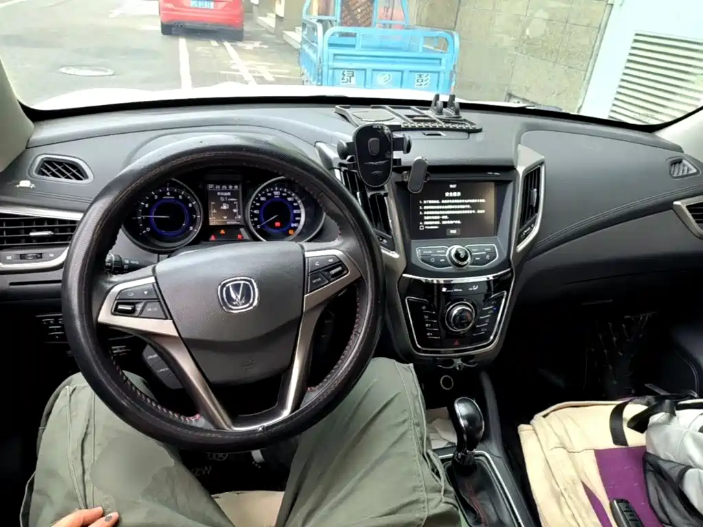 Changan CS35 — миниатюра 10