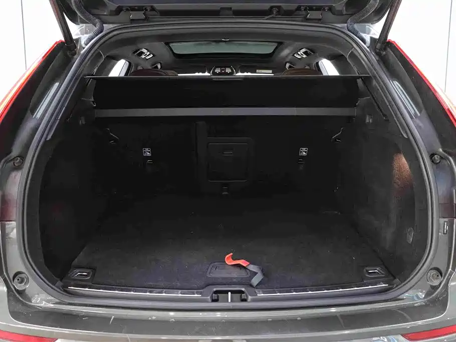Volvo XC60 — миниатюра 25