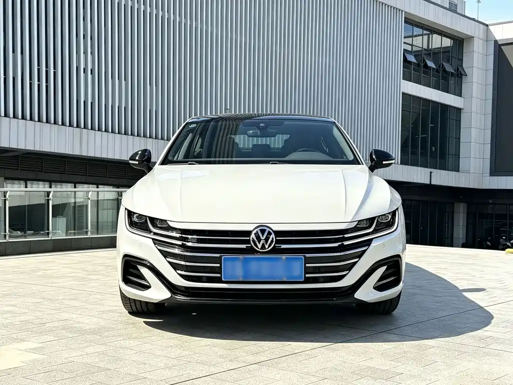 Volkswagen CC 2024 — фото 2