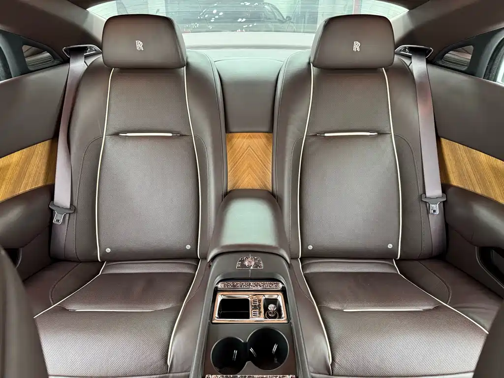 Rolls-Royce Wraith — миниатюра 24