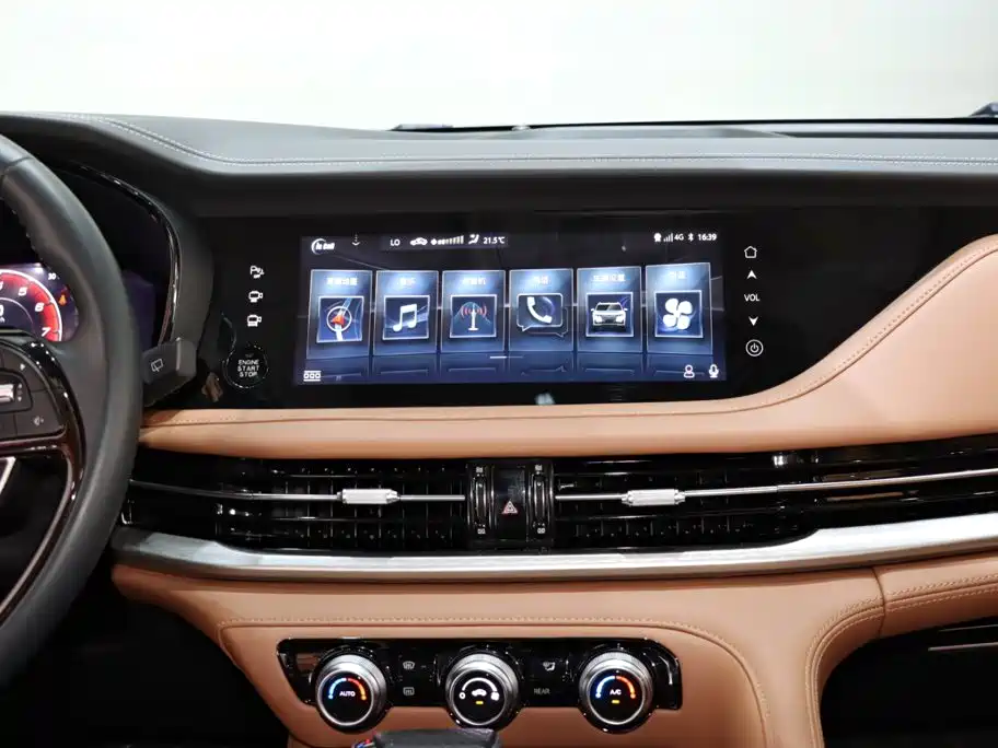 Changan CS95 2.0T 2WD Luxury Type, фото 15