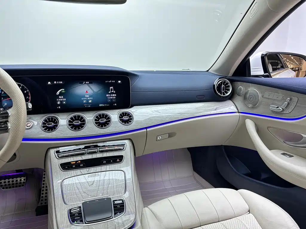 Mercedes-Benz E-Class (Import) — миниатюра 18