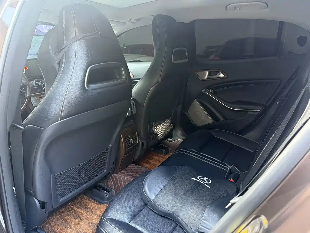Mercedes-Benz GLA — миниатюра 5
