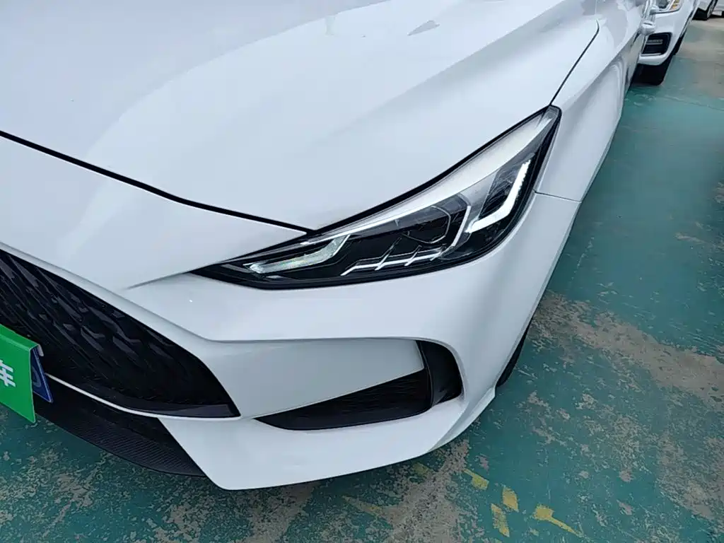 MG MG5 — миниатюра 24