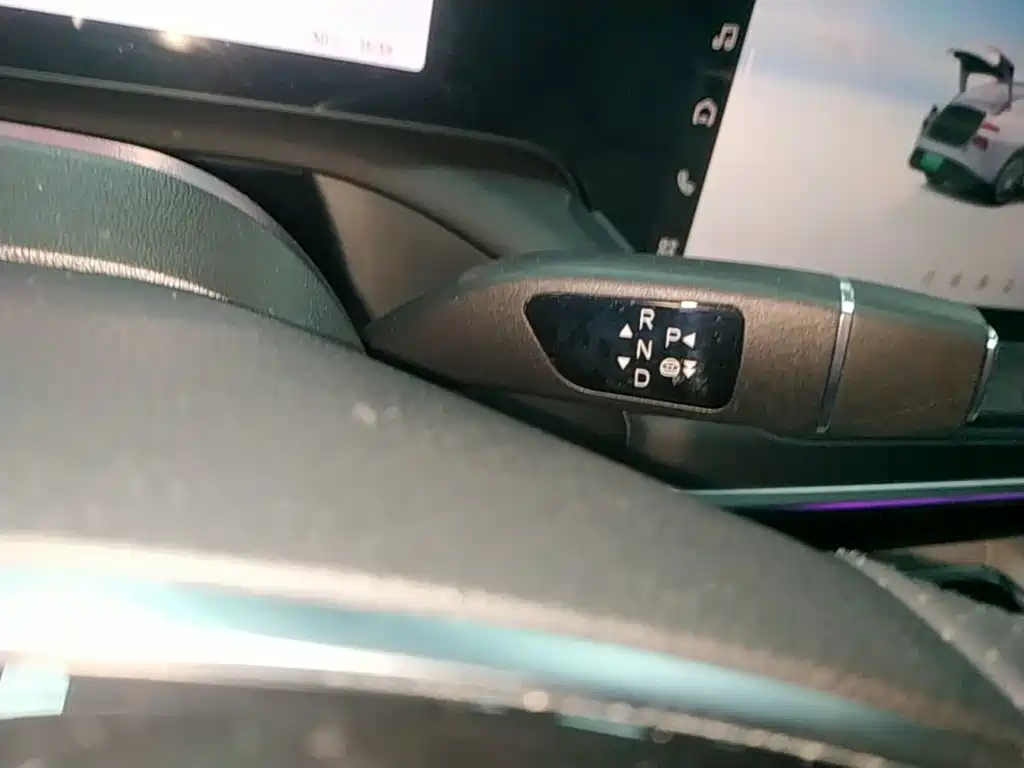 XPeng P7 — миниатюра 14