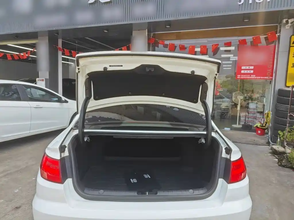 Geely Emgrand GL — миниатюра 19