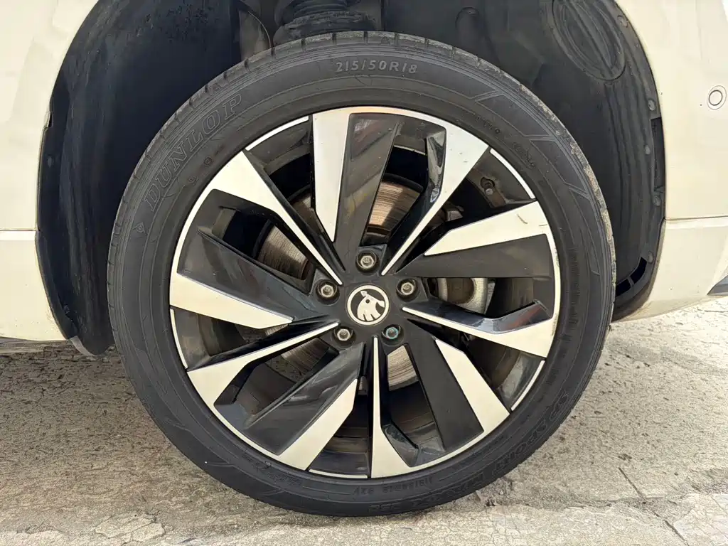 Skoda Karoq — миниатюра 22