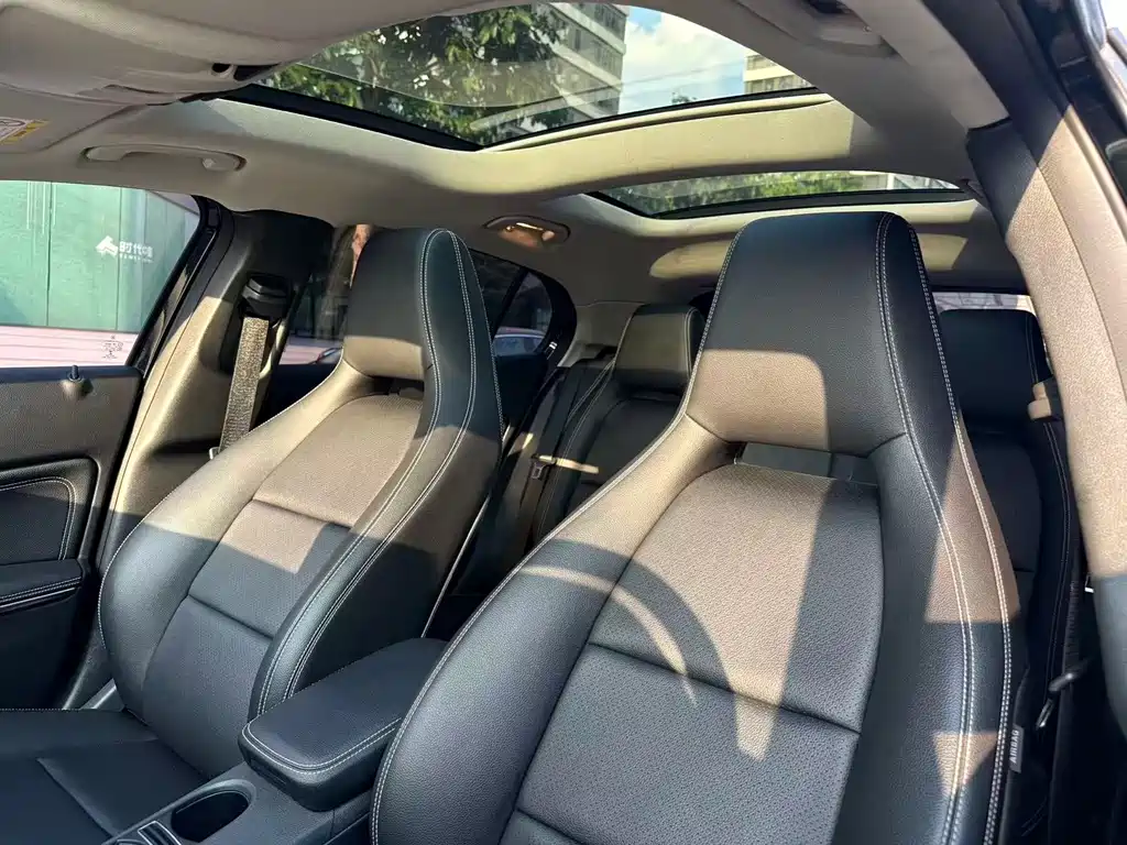 Mercedes-Benz GLA — миниатюра 10