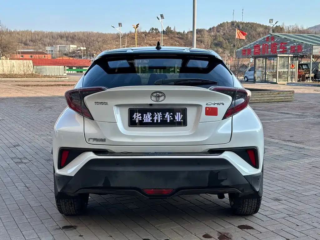 Toyota C-HR 2.0L Luxury Sunroof Edition China V, фото 7