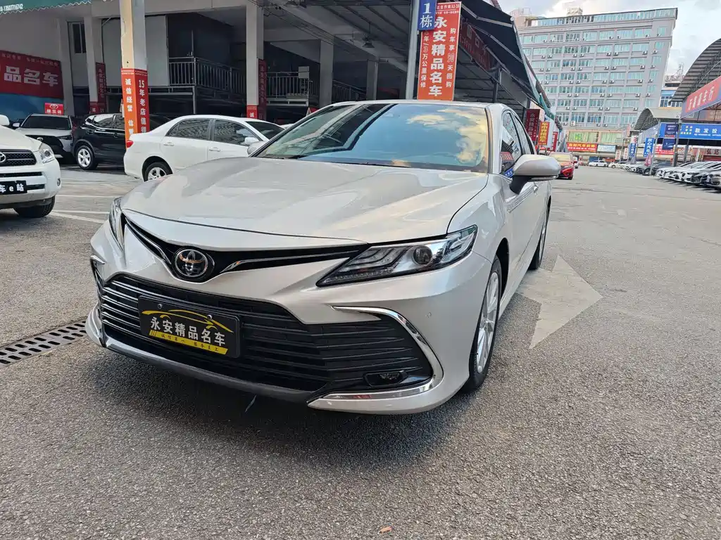 Купить Toyota Camry