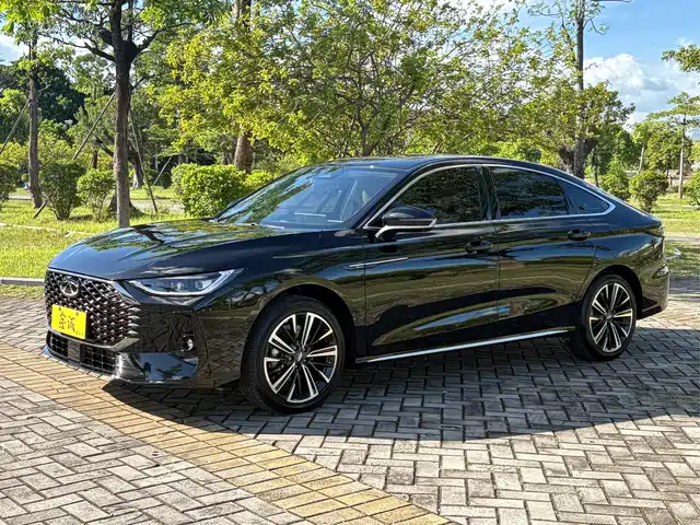 2025 Chery Arrizo 8