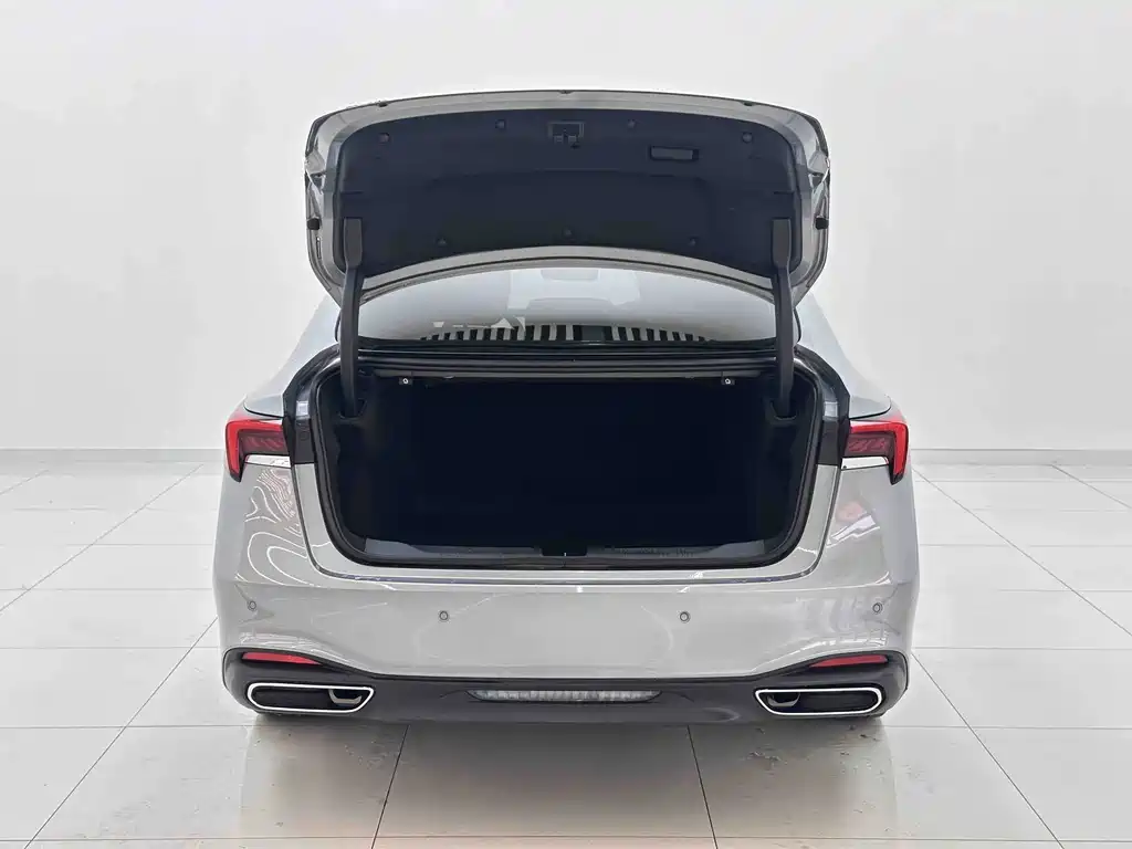 Buick LaCrosse — миниатюра 10