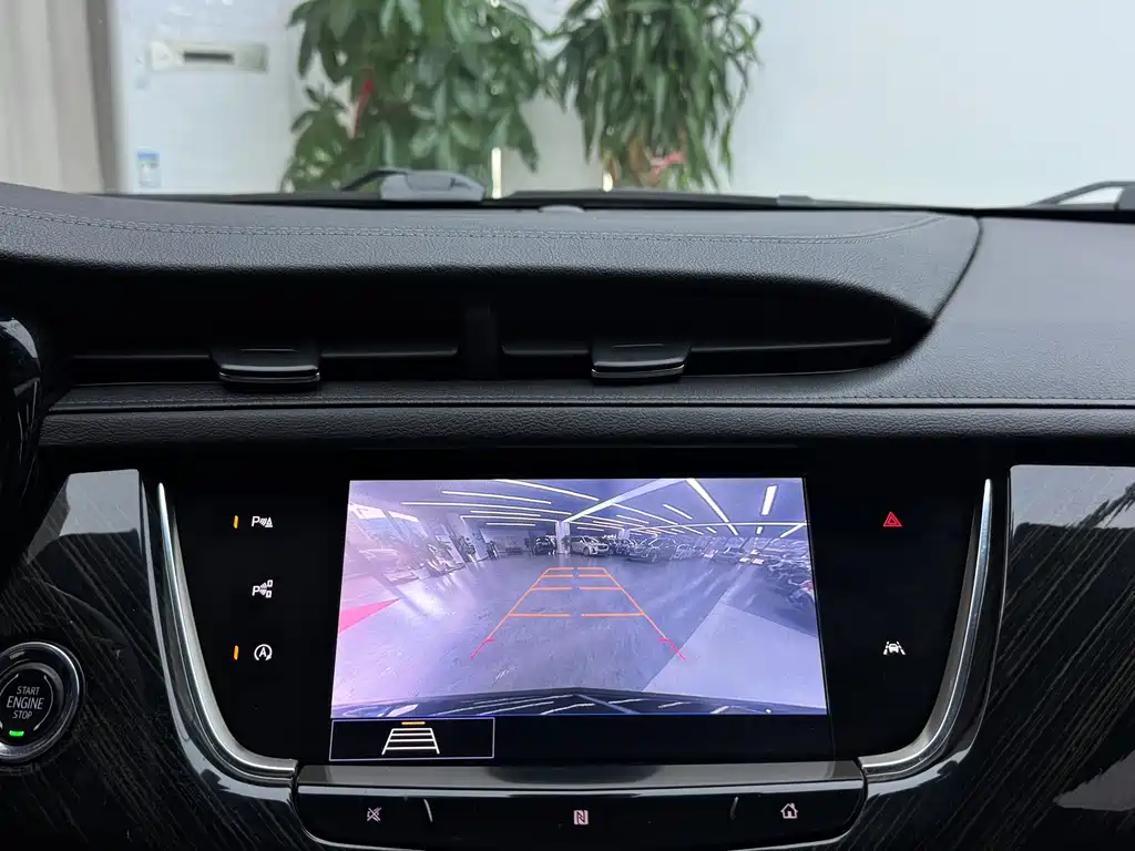 Cadillac XT6 — миниатюра 10