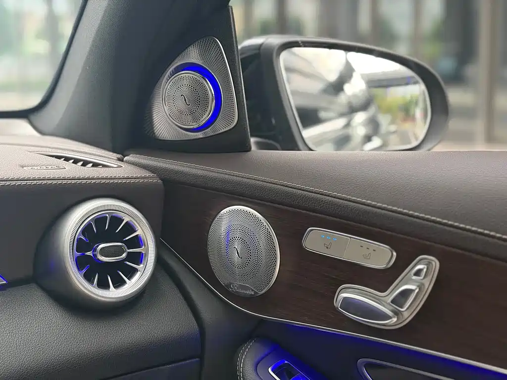 Mercedes-Benz GLC — миниатюра 22