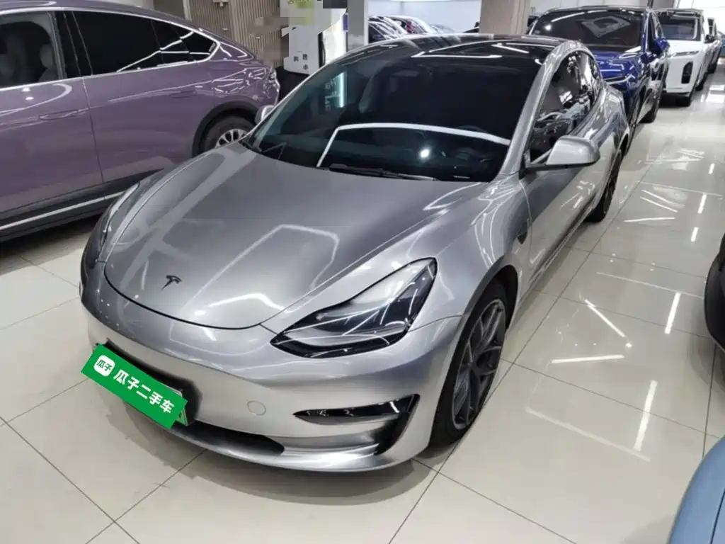 Tesla Model 3 — миниатюра 2