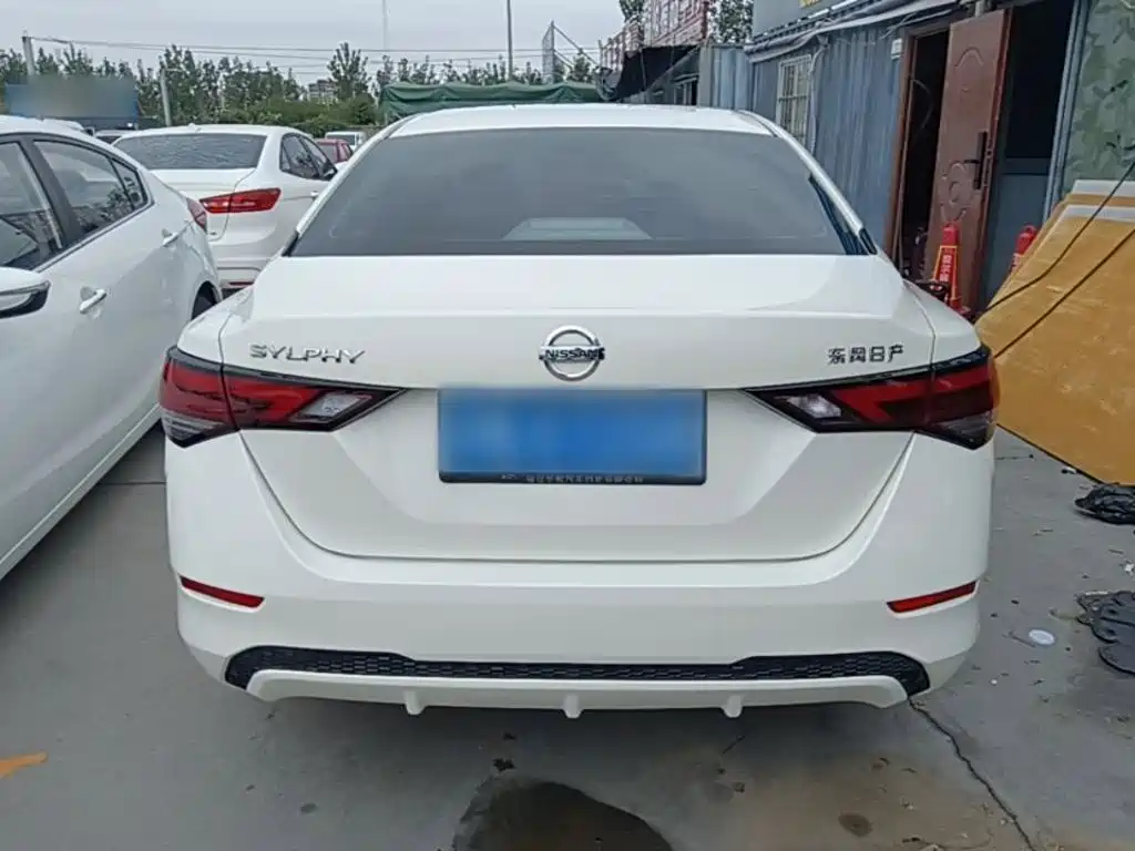 Nissan Sylphy — миниатюра 6