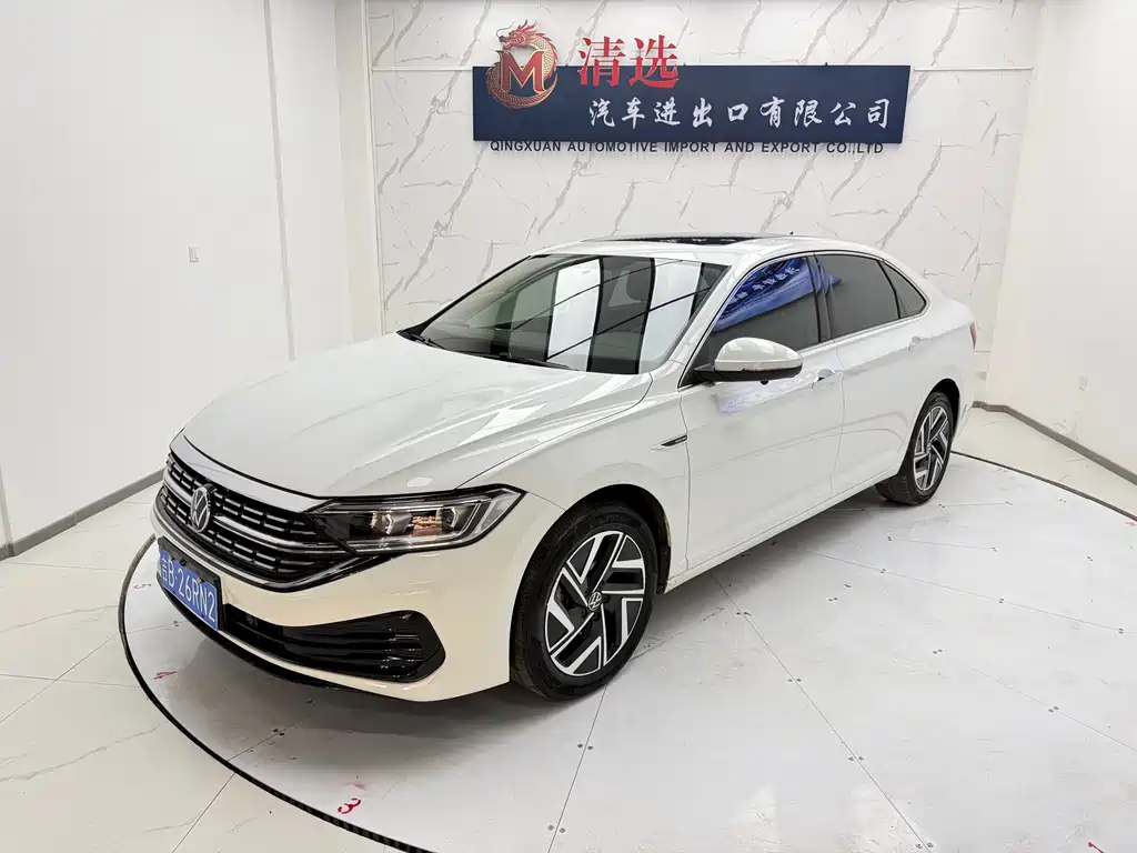 Volkswagen Sagitar 2022