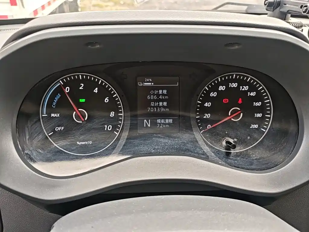 Wuling Yangguang — миниатюра 12