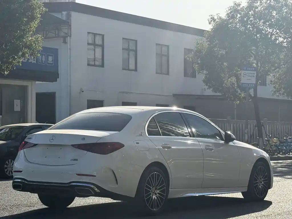 MERCEDES-BENZ C CLASS