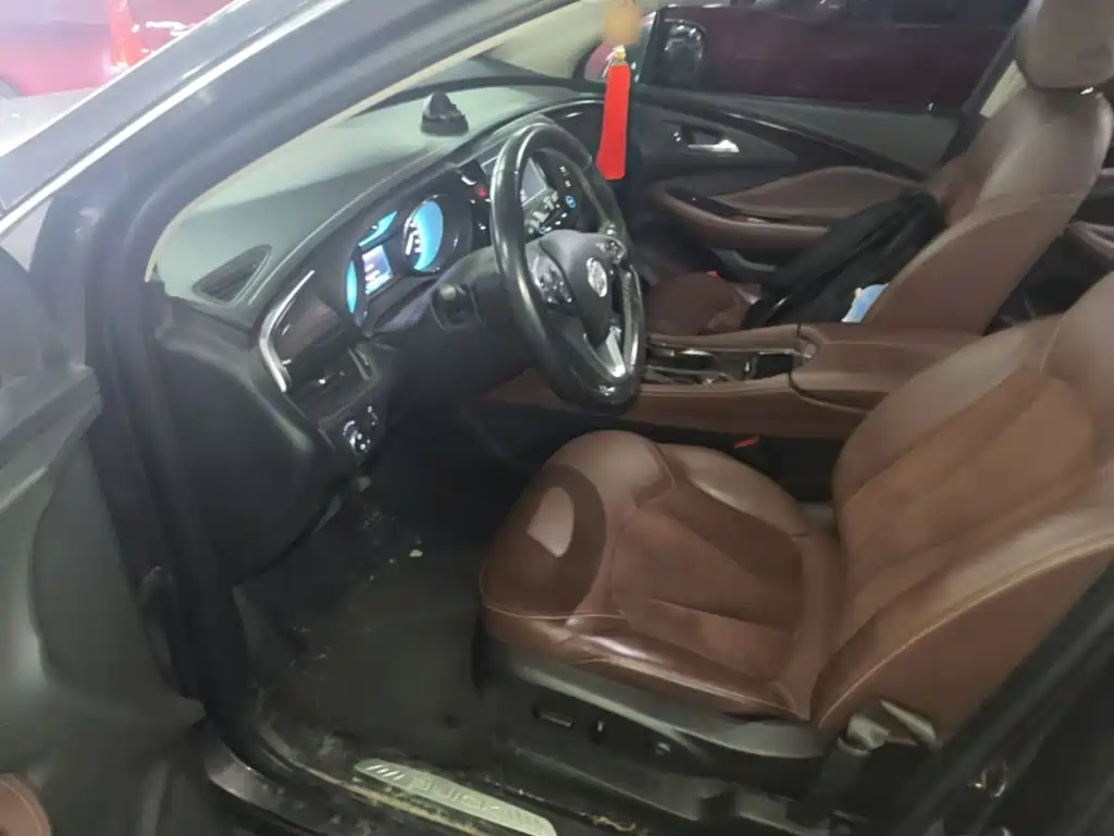 Buick Envision Plus — миниатюра 16