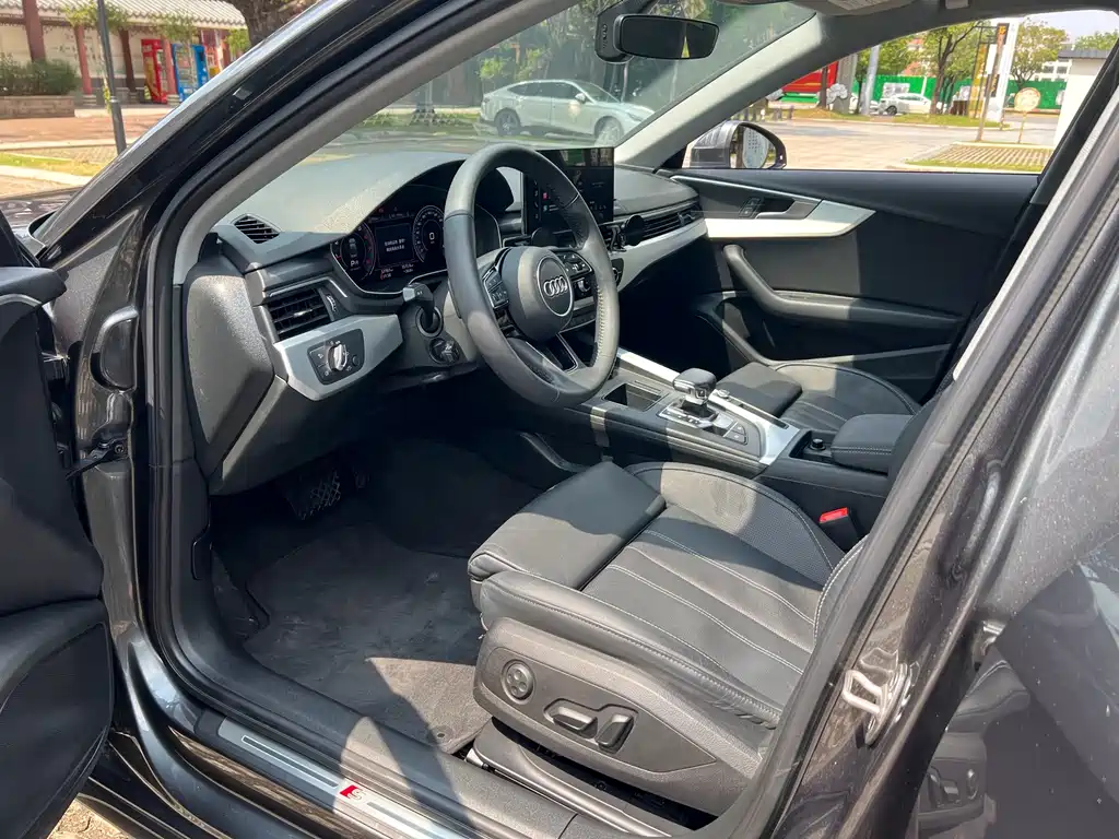Audi A4L — миниатюра 12