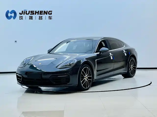 PORSCHE PANAMERA 2023