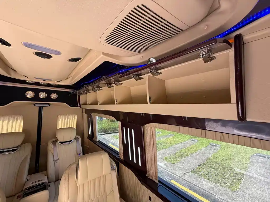 Mercedes-Benz Sprinter — миниатюра 10