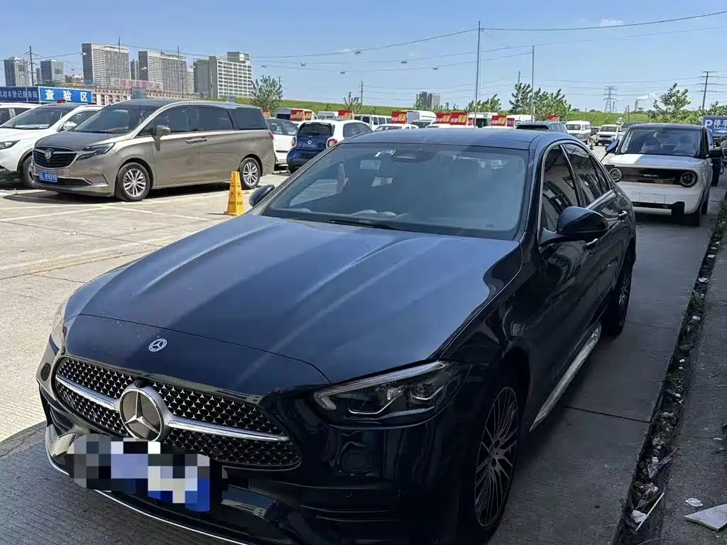 奔驰C级 2023款 改款 C 260 L 运动版 2023