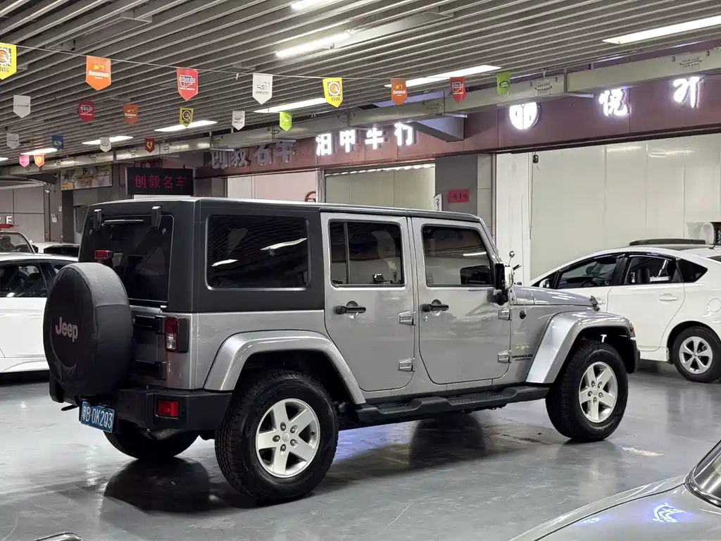 Jeep Wrangler — миниатюра 4
