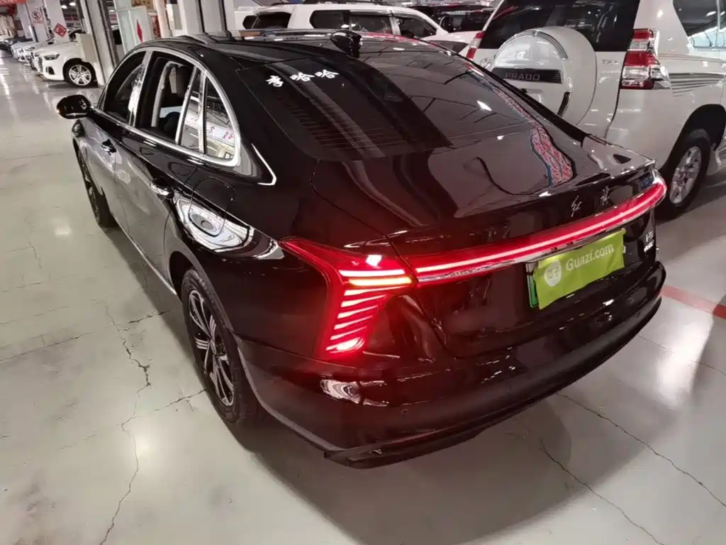 Hongqi Hongqi H5 PHEV — миниатюра 5