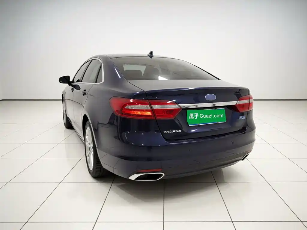 Ford Taurus — миниатюра 4