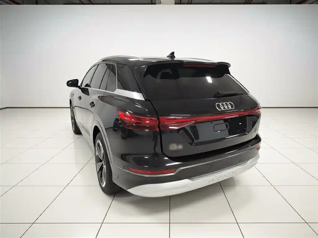 Audi Q5 e-tron 2022 40 e-tron