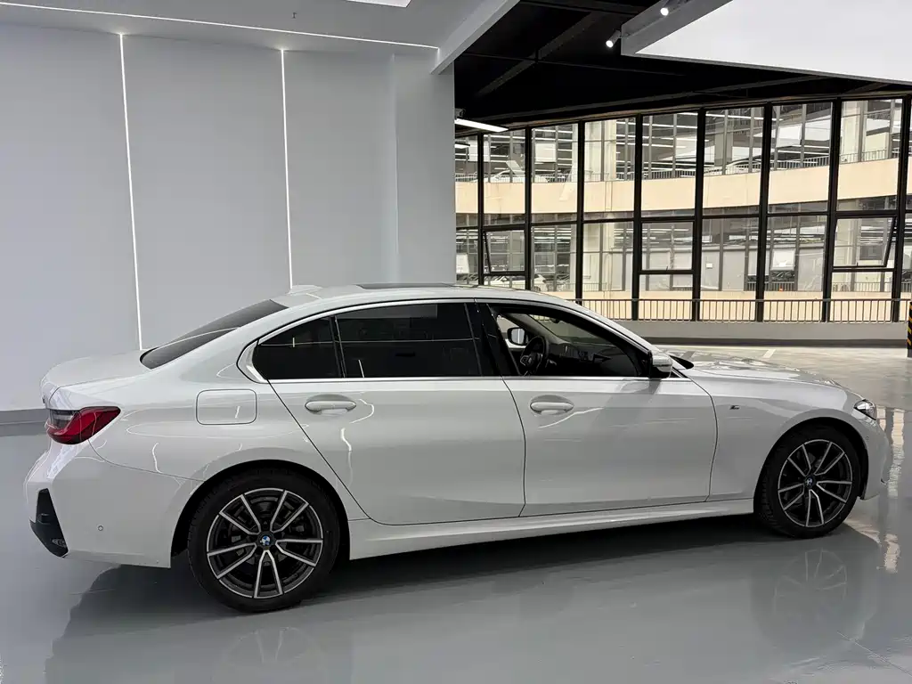 BMW 3 Series — миниатюра 15