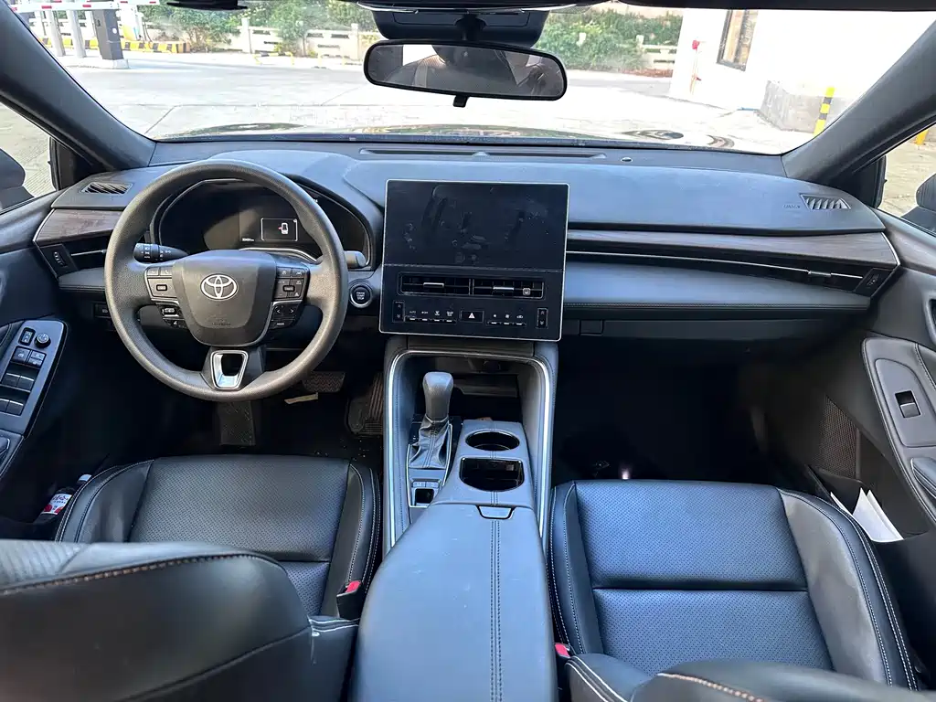 Toyota Avalon — миниатюра 6
