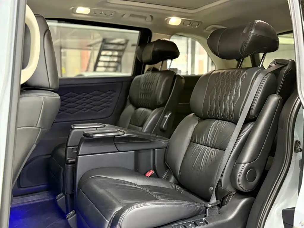 Honda Elysion — миниатюра 15