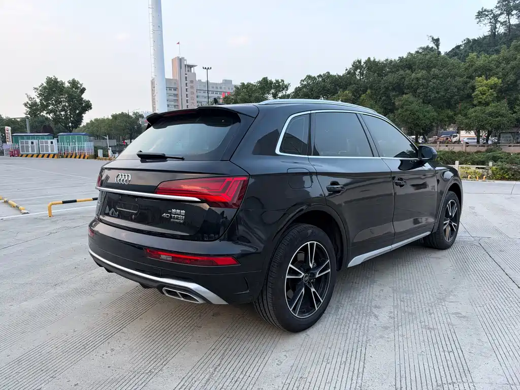 Audi Q5L — миниатюра 9
