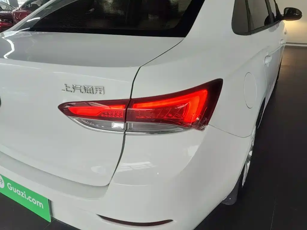 Buick Excelle — миниатюра 8
