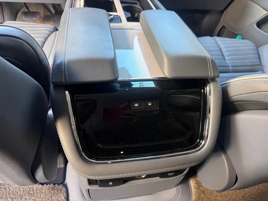 Lincoln Navigator — миниатюра 8
