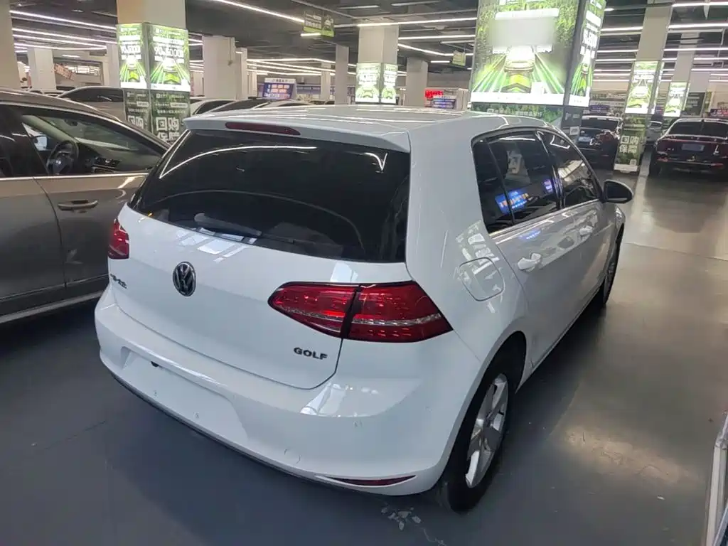 Volkswagen Golf — миниатюра 7