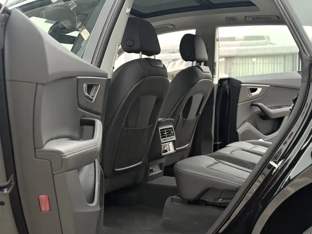 Audi Q8 2024 55 TFSI Luxury