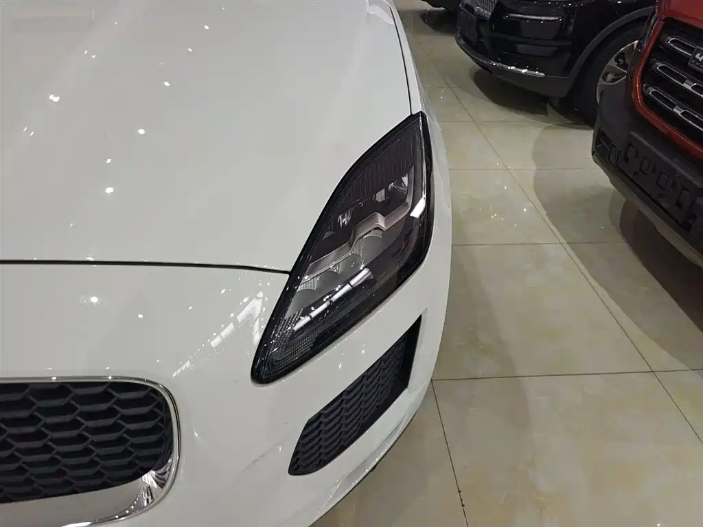 Jaguar E-Pace — фотографии объявления, Фото 24