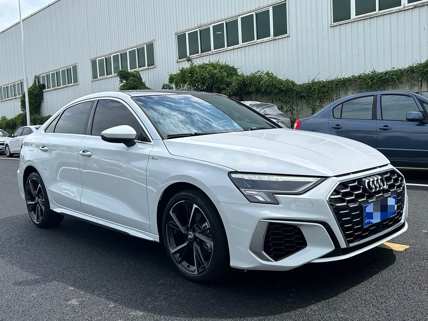 Audi A3 1.4 л 2022 г. Белый, пробег 30000 км