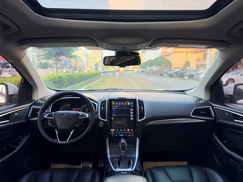 Ford Edge — миниатюра 18
