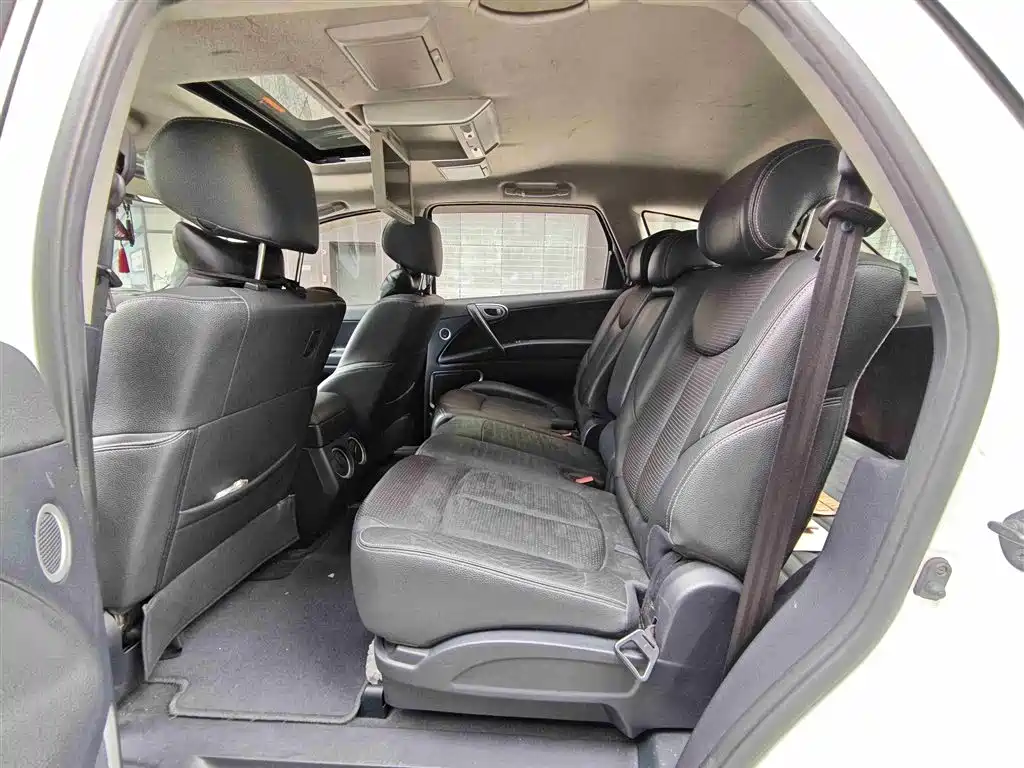 Luxgen 7 SUV 2012 2.2T