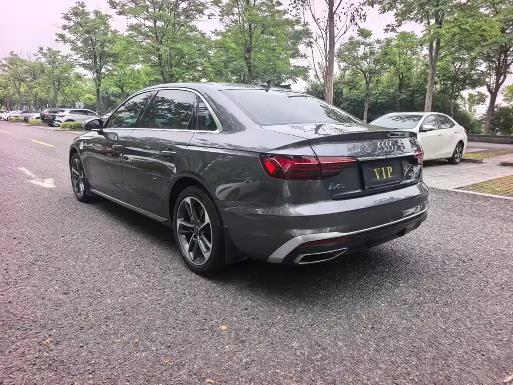 Audi A4L 2023 40 TFSI Fashion