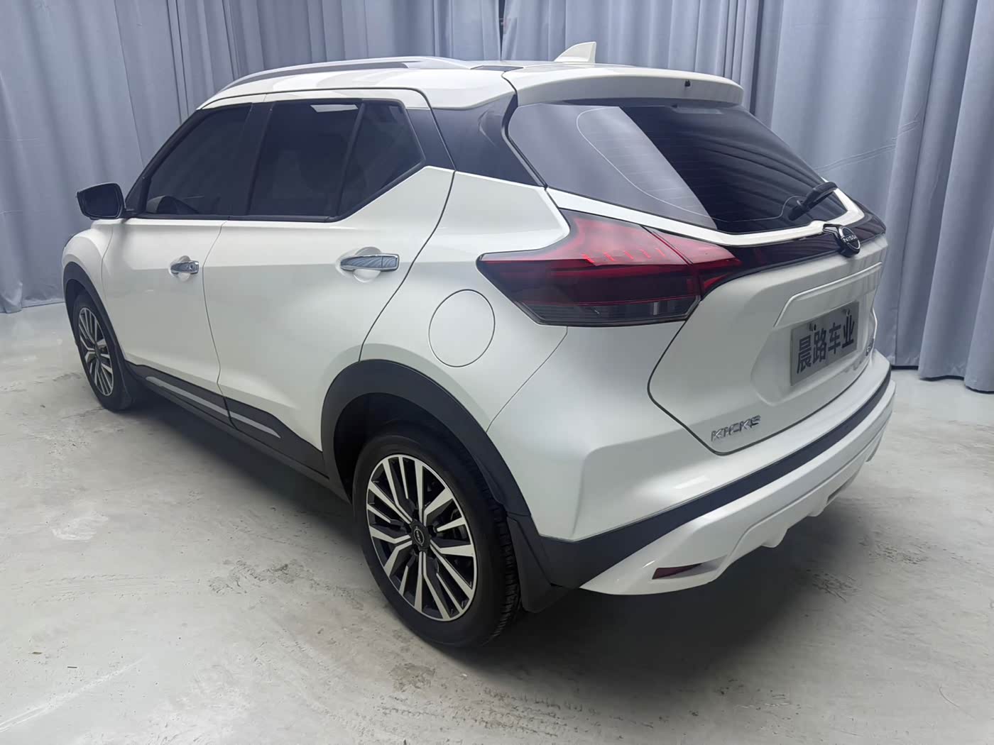 Nissan Kicks 1.5 л 2023 г. Белый, пробег 6800 км