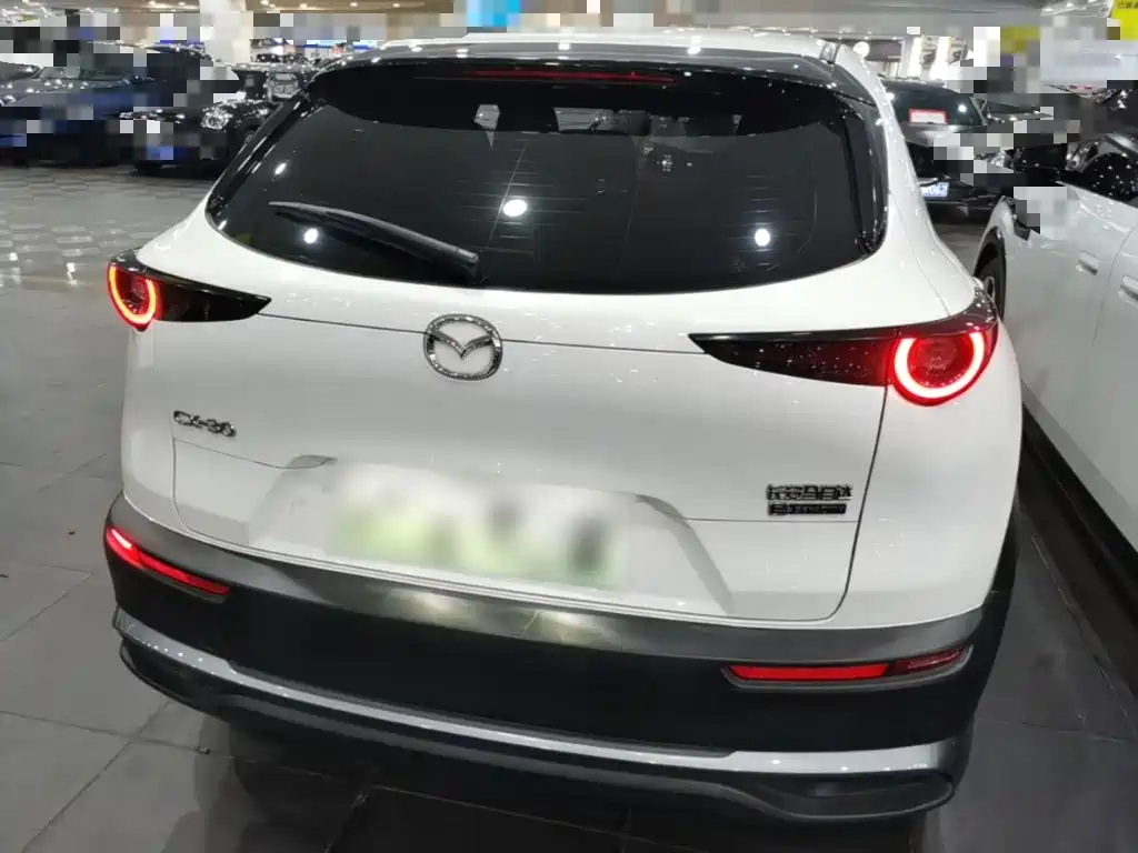 Mazda CX-30 EV — миниатюра 6