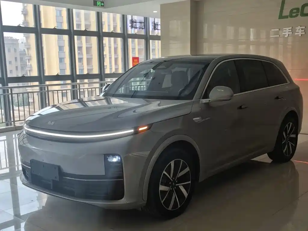 Li Auto L7