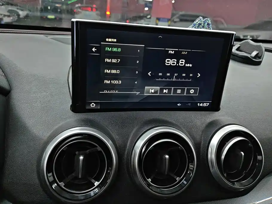Wey Wey VV5 — миниатюра 13